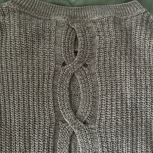 express partially open back sweater - Picture 4 of 7